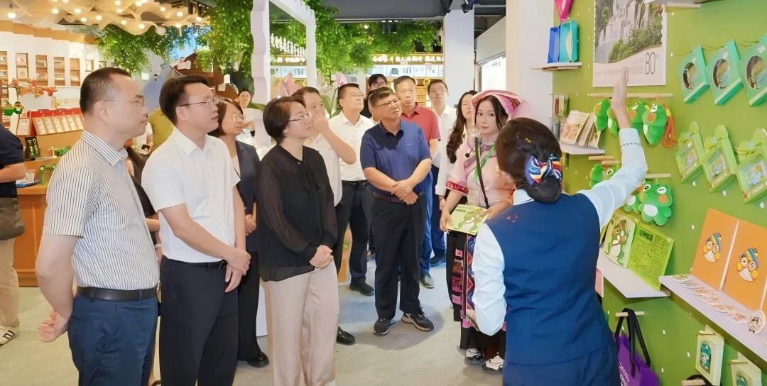 边关再添文旅新地标！壮美广西主题邮局...